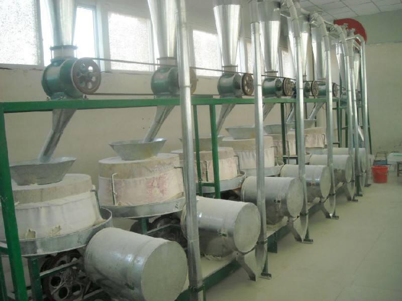 六組石磨面粉機組